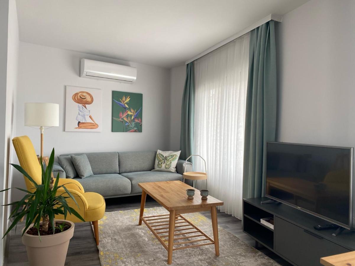 Trea Homes Marina Suites 말마리스 외부 사진