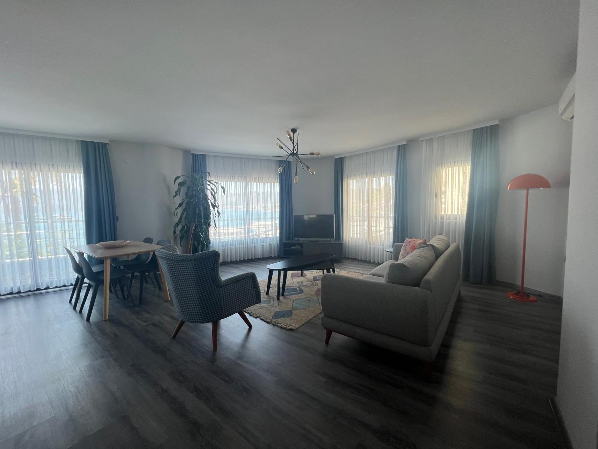 Trea Homes Marina Suites 말마리스 외부 사진